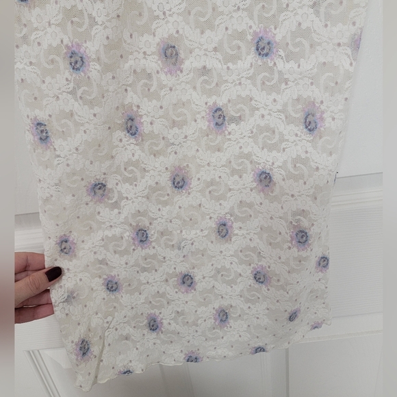 Intimately Free People Lace Slip Dress Size Large White/Cream Lilac - Picture 3 of 7